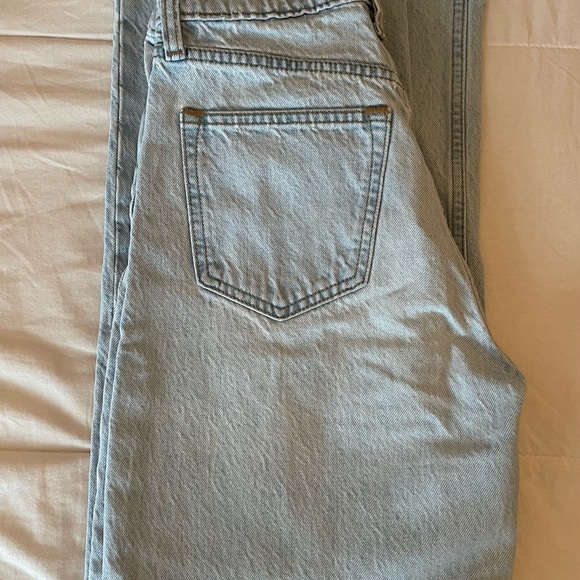 Abercrombie Loose high rise jeans - Picture 3 of 4